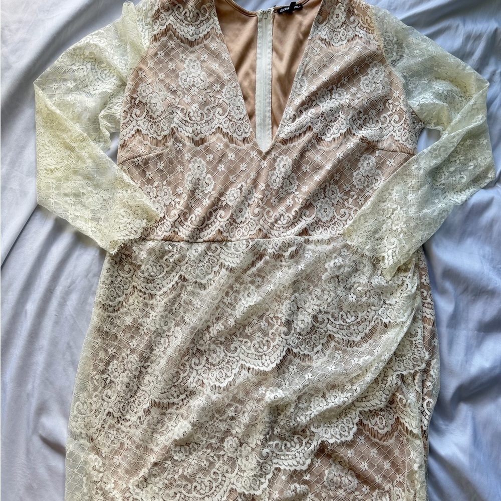 Fashion Nova plus size lace dress